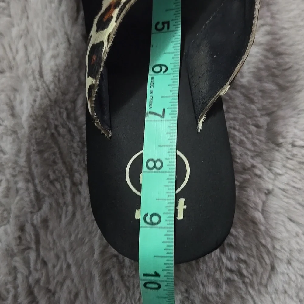 Reef Y2K black animan print platforms sandals size 7